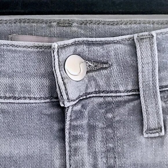 Joe's Distressed Gray Distressed Ankle Jeans with Raw Hem - Size 25 - Picture 7 of 9